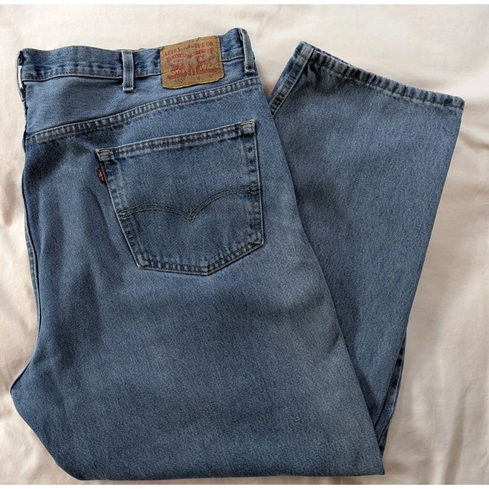 Levi's 550 Relaxed Fit Jeans Men's 44x30 (Measures 46x30) Blue Denim Medium Wash